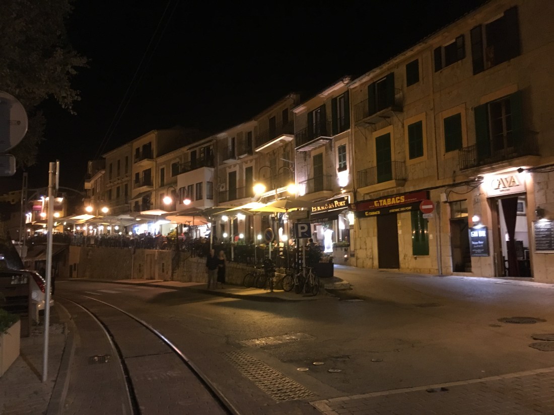 CDD55CA7-6B03-4726-8C60-CB81A0FC850E